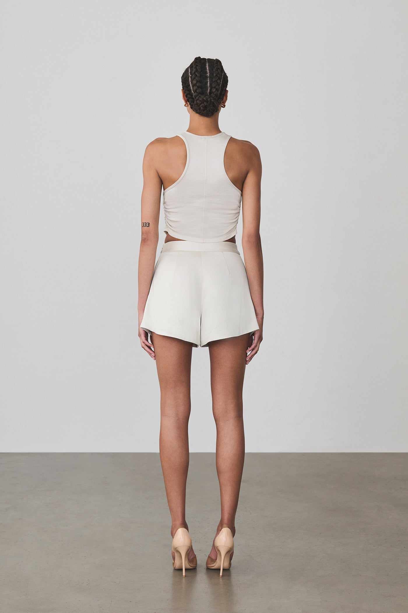 Poise Crop